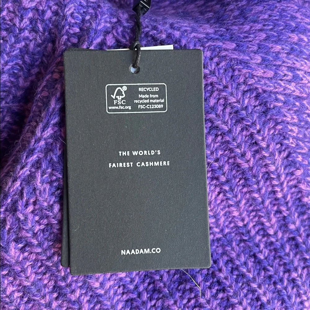 Naadam crewneck purple wool and cashmere blend textured sweater. Size M. NWT